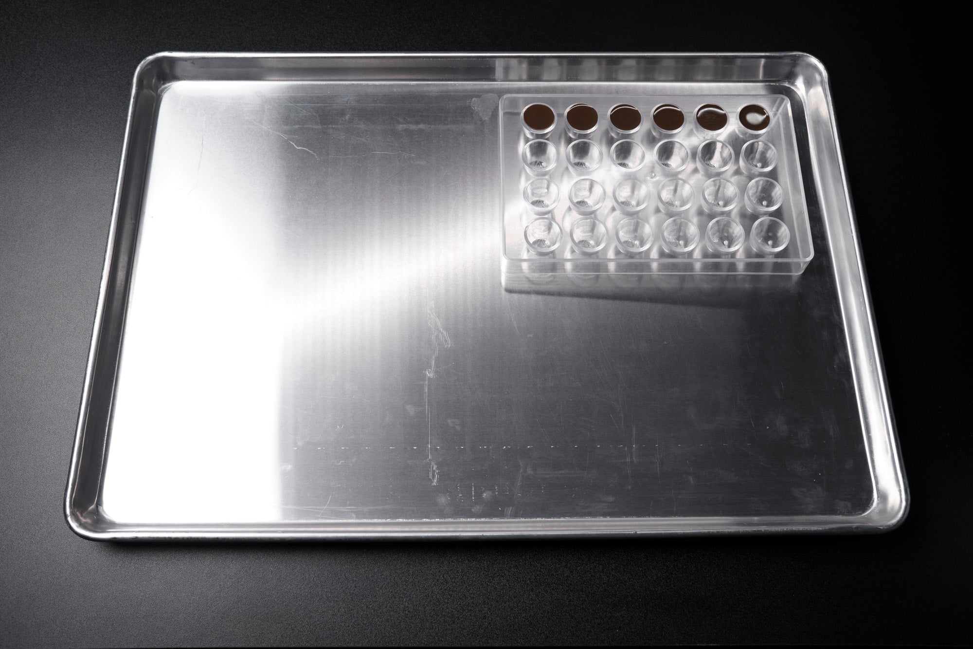 10.4mL Dome Chocolate Mold - MA, ME, RI, VT THC Symbol - 24 Cavities - 23204