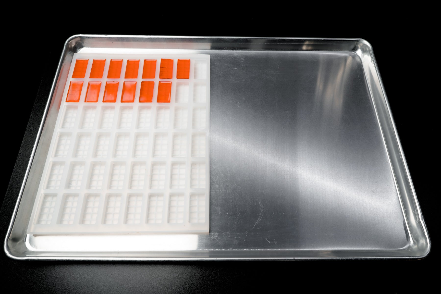 14.5mL Multidose™ Rectangle Candy Mold - 48 Cavities - 24194