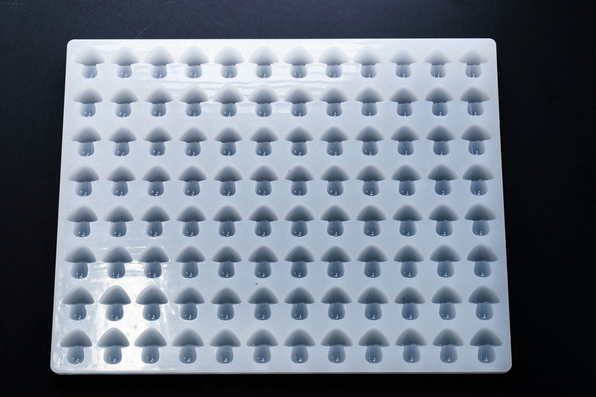 5mL Mushroom Candy Depositor Mold - 96 Cavities - 22189