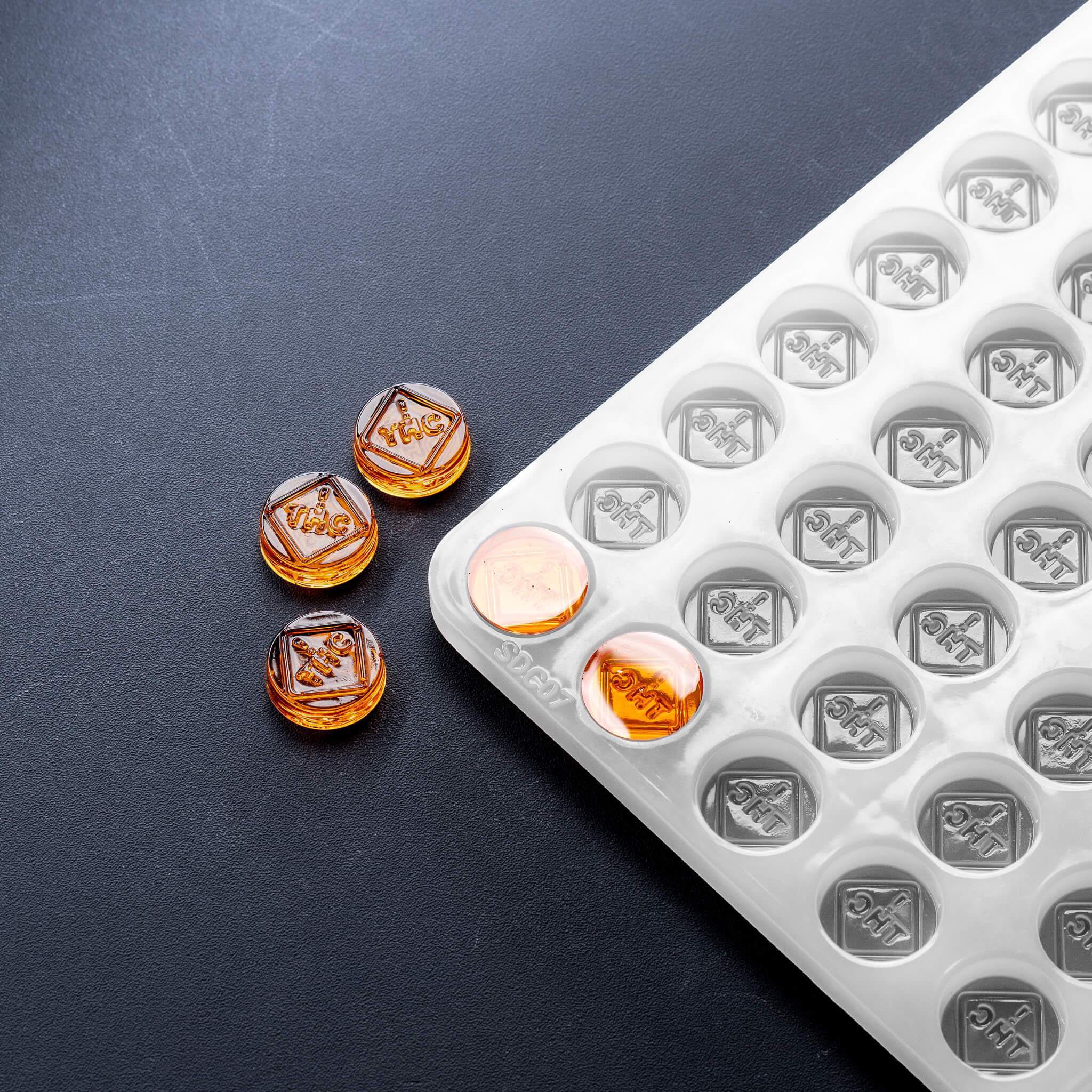 3mlRoundCandyGummyDepositorMoldColoradoOhioFloridaTHCSymbol104Cavities100PercentPlatinumSiliconeOrangeGummies