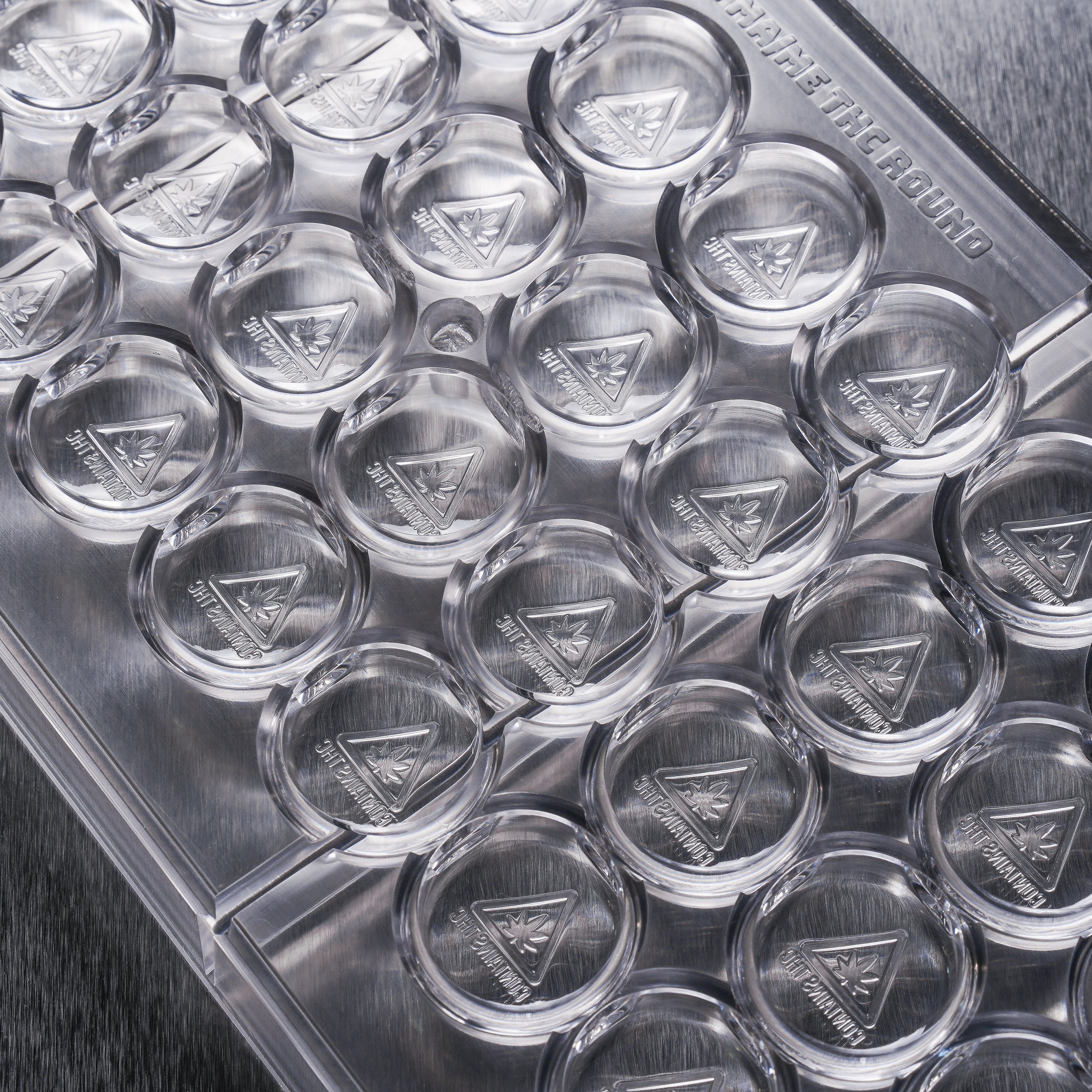 2.5mL Round Candy Mold - MA, ME, RI, VT THC Symbol - 40 Cavities - 22903