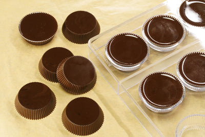 18.52mL Peanut Butter Cup Chocolate Mold - 12 Cavities - 23557