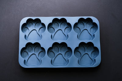 4" Paw Print Mold - 6 Cavities (173mL each) - 22892