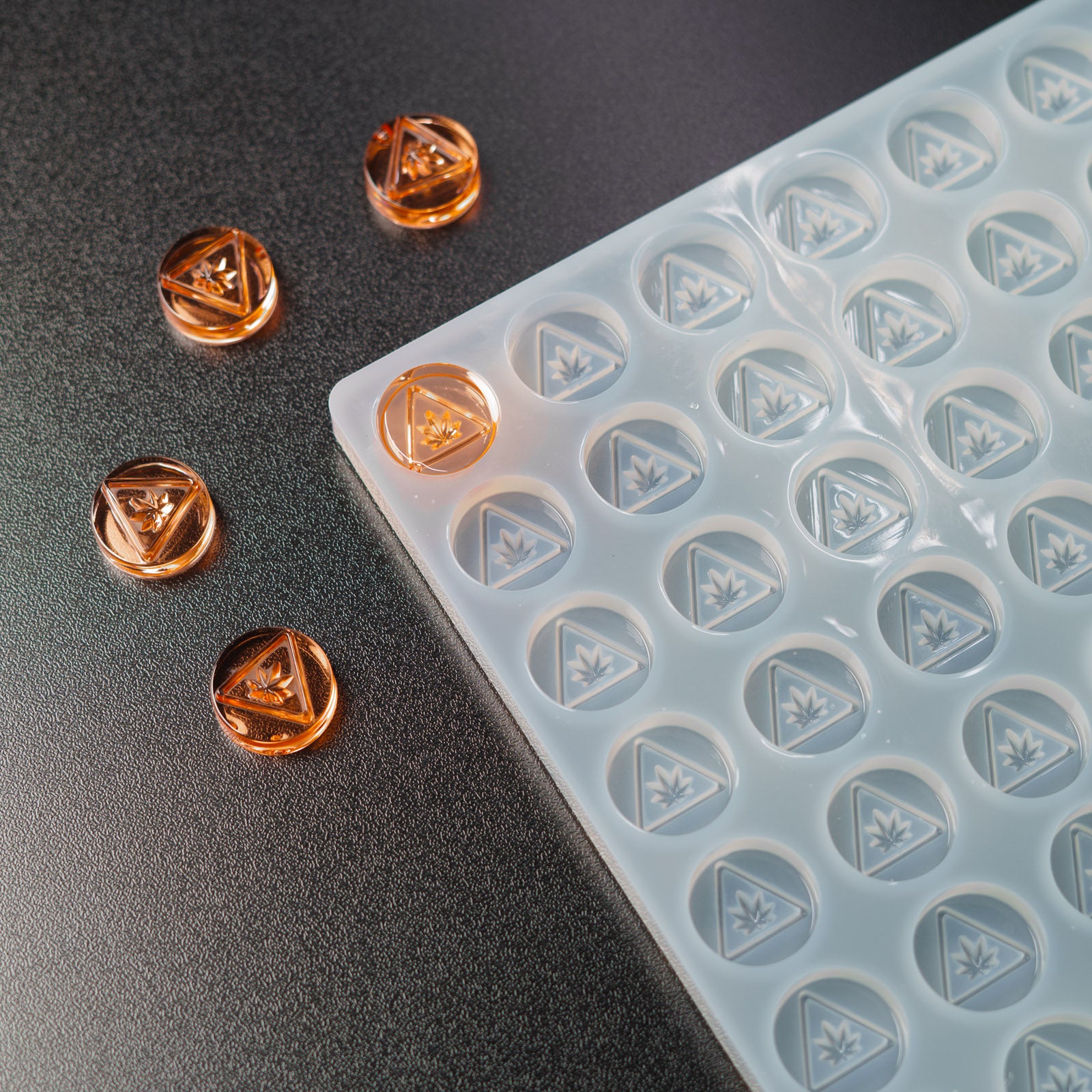 3mL Round Candy Depositor Mold - New Jersey THC Symbol - 140 Cavities - 24478