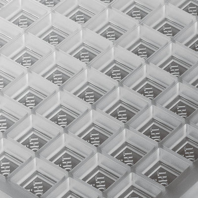 3.5mLSquareCandyDepositorMoldColoradoTHCDiamondSymbol150Cavities100PercentPlatinumSiliconeCloseUp