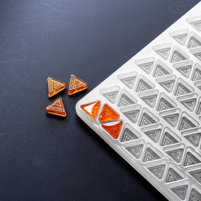 1.75mL Triangle Candy Depositor Mold - MA, ME, RI, VT THC Symbol - 210 Cavities - 22067