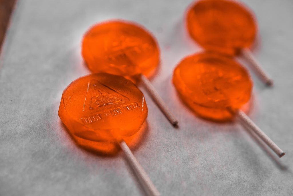 7.5mL Lollipop Candy Mold - MA, ME, RI, VT THC Symbol - Silicone - 10  Cavities - 22075
