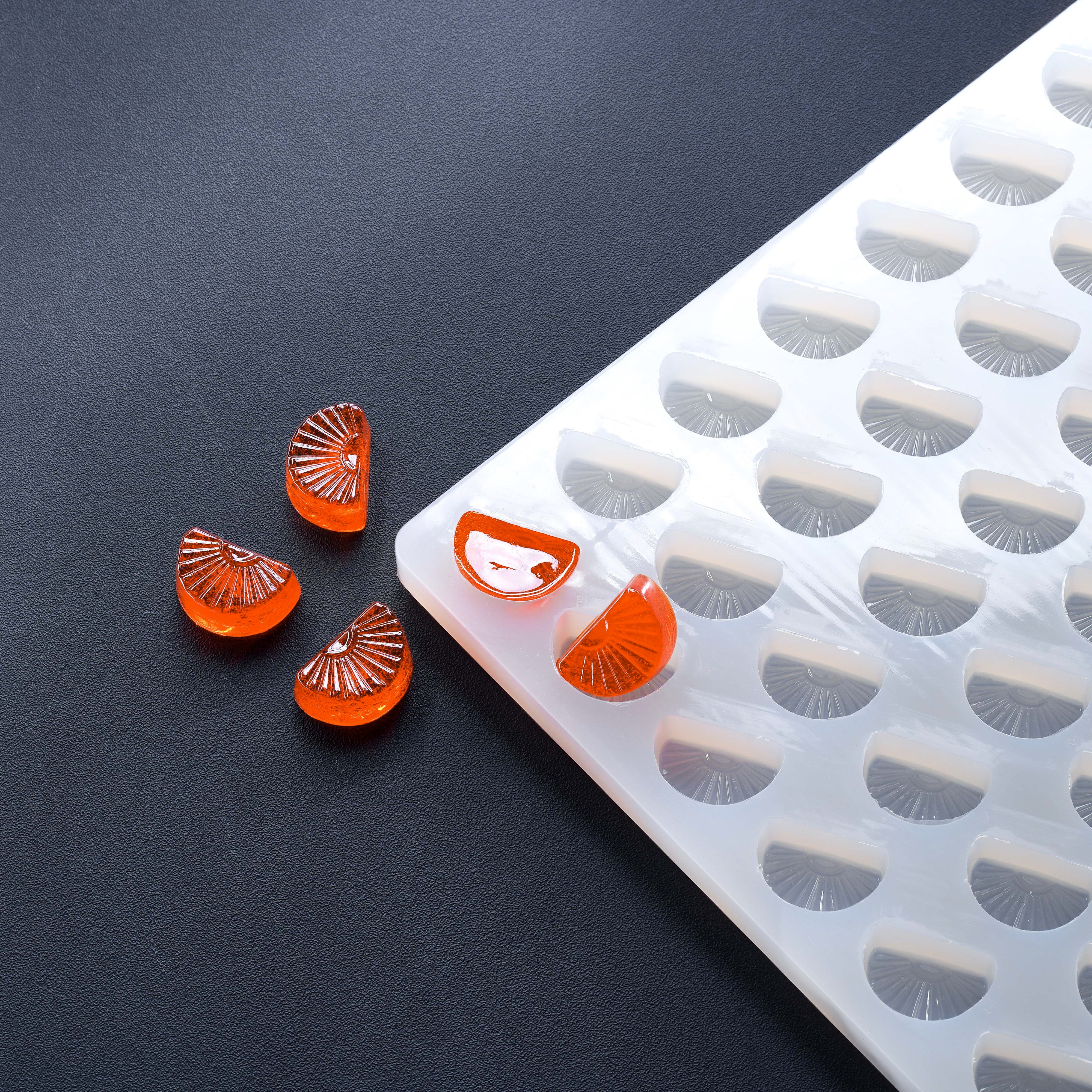 2.5mL Orange Slice Candy Depositor Mold - 143 Cavities - 22028