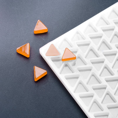 2mL Triangle Candy Depositor Mold - 240 Cavities - 22132